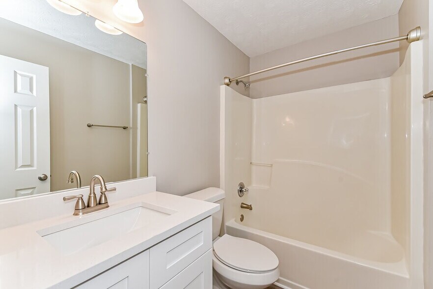 Building Photo - 7855 Clearview Cir