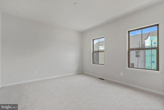 Building Photo - 12606 BRANCH HOLLOW Ln