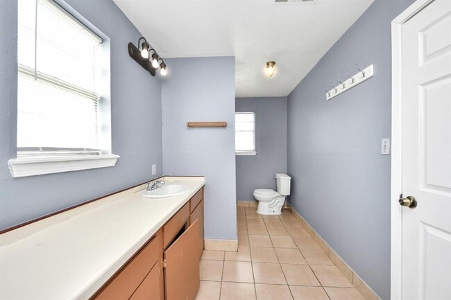 Building Photo - 13710 Brownsville St