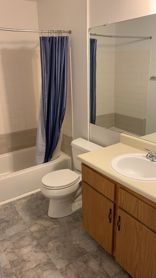 Building Photo - 10150 E Virginia Ave