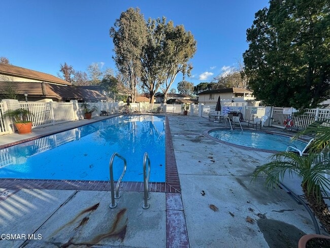 Building Photo - 2853 Instone Ct