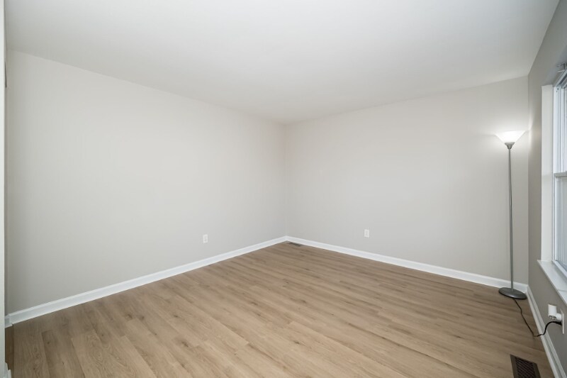 Building Photo - 3282 Malinda Ct