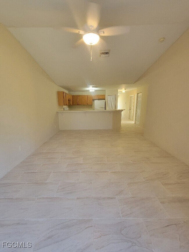 Building Photo - 862 Holmes Ave