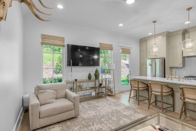 Building Photo - Luxury Townhome Living in Moores Mill — Style, Comfort & Prime Auburn Convenience