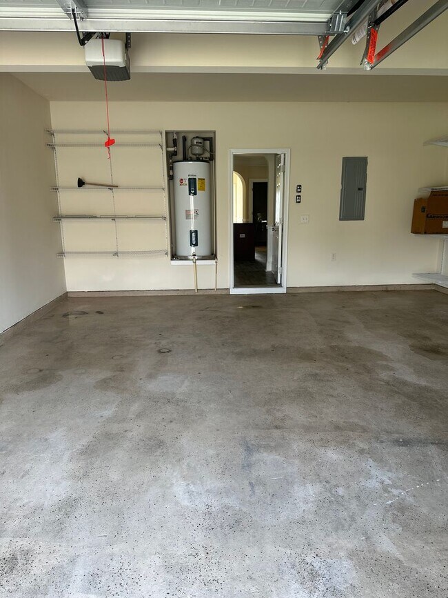 Building Photo - 4 Bedrooms, 3 Bathrooms - Home in Stockbri...