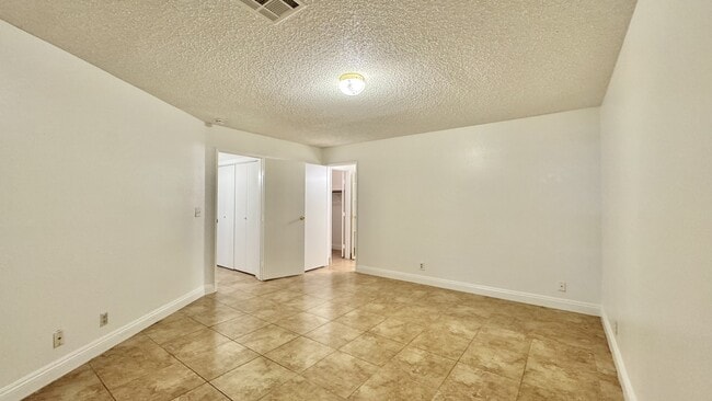 Building Photo - 5151 W Pioneer Ave