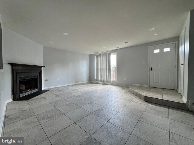 Building Photo - 7527 Belle Grae Dr
