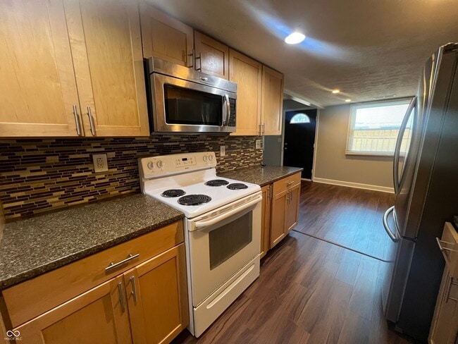 Building Photo - 8392 Punto Alto Dr