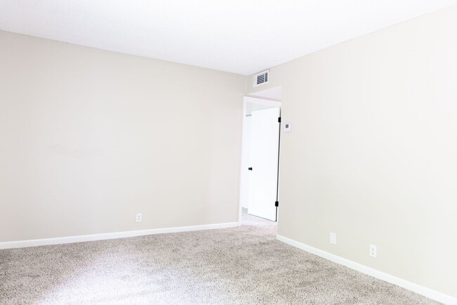 Interior Photo - Autumn Ridge Apartment Community