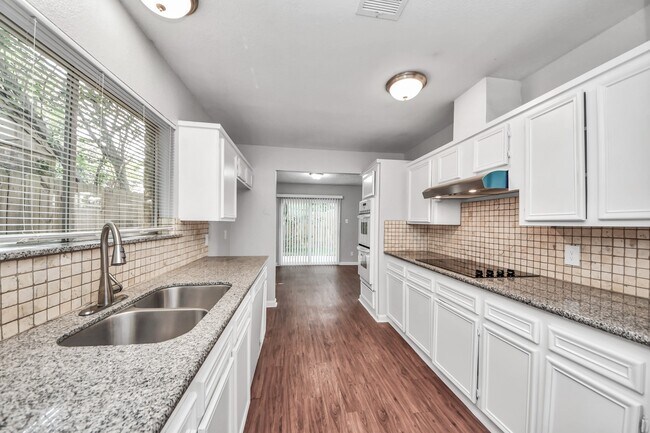 Building Photo - 16714 Britford