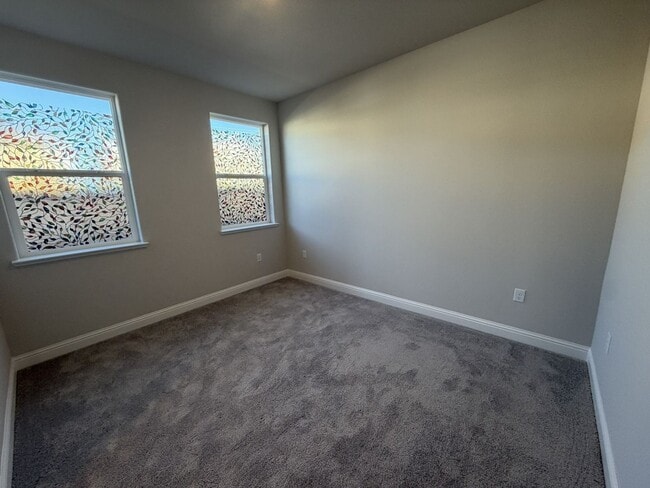 Building Photo - Beautiful 5 bedroom, 4 bathroom 2 story home in Rancho Cordova!!!