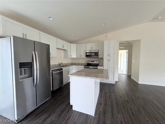 Building Photo - 7002 Waldo Cir