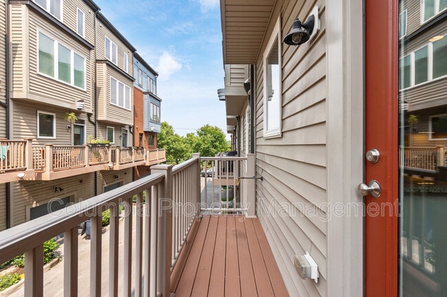 Building Photo - 4516 Kennedy St