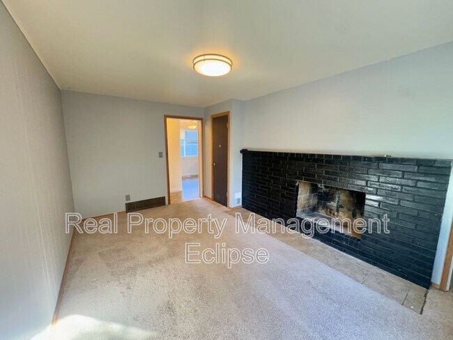 Building Photo - 14722 84th Ave NE