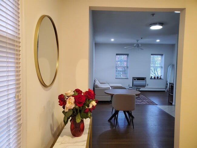 Building Photo - 128 Prospect Ave