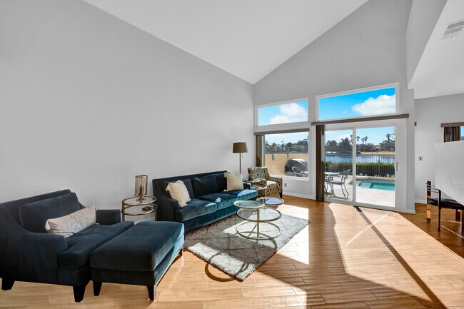 Building Photo - 2533 Seascape Dr