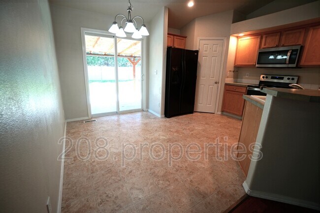 Building Photo - 12303 W Abram Dr