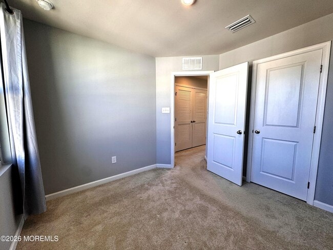 Building Photo - 207 Cyprus Ct