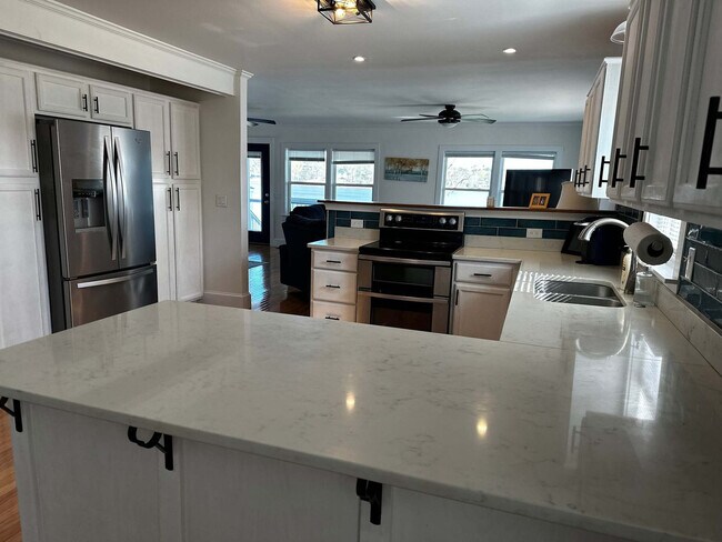 Building Photo - 1513 State Rd S-20-457