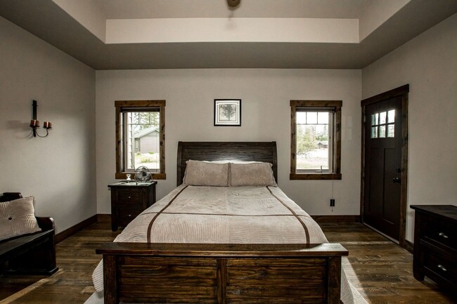 Building Photo - Glacier Ranch Home Available August 1