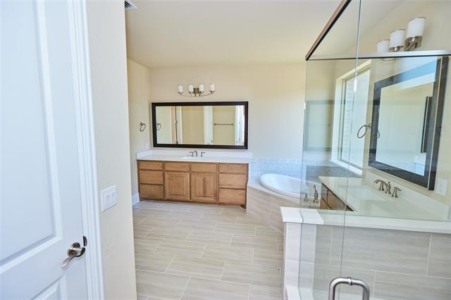 Building Photo - 1460 Waterton Dr