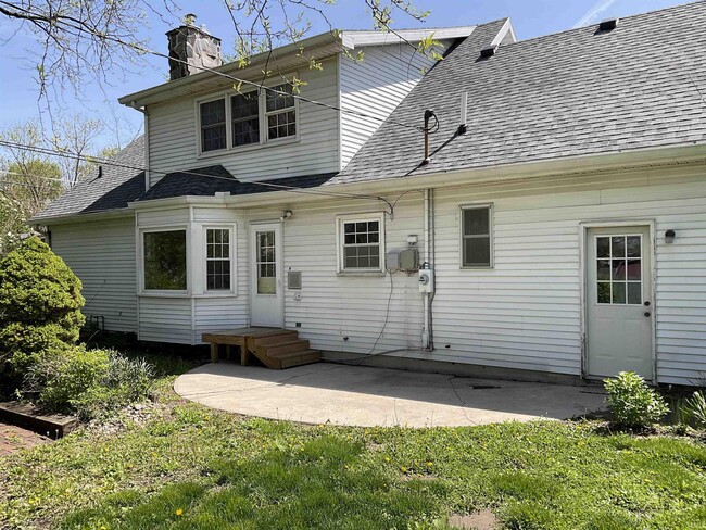 Building Photo - 3715 Marigold Dr