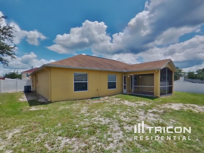 Building Photo - 13001 Fish Cove Dr