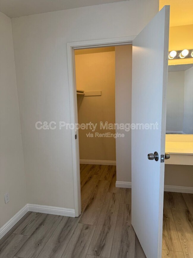 Building Photo - 3479 20th St