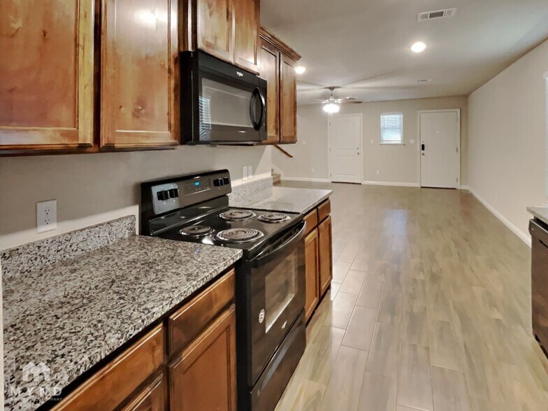 Building Photo - 786 Rolling Terrace Cir