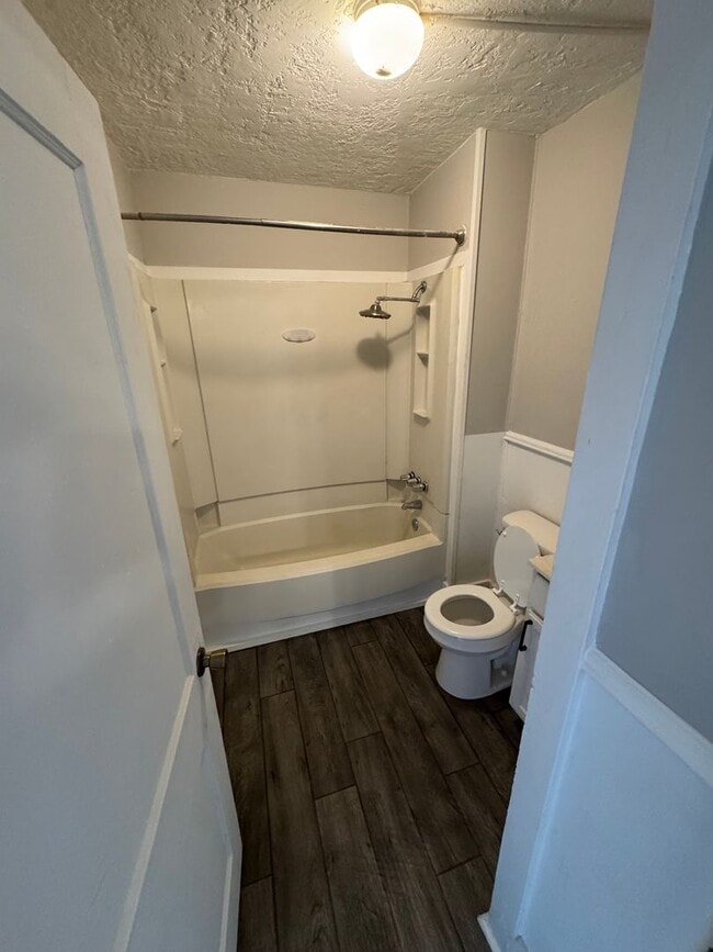 Building Photo - 230 S 8th St