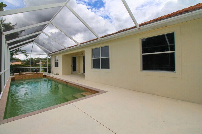 Building Photo - 3-Bed + Den Home With Lake Views & PET FRIENDLY! AVAIL NOW