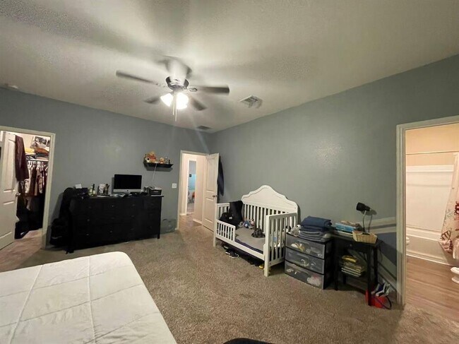 Building Photo - 2321 Forgetmenot Ln