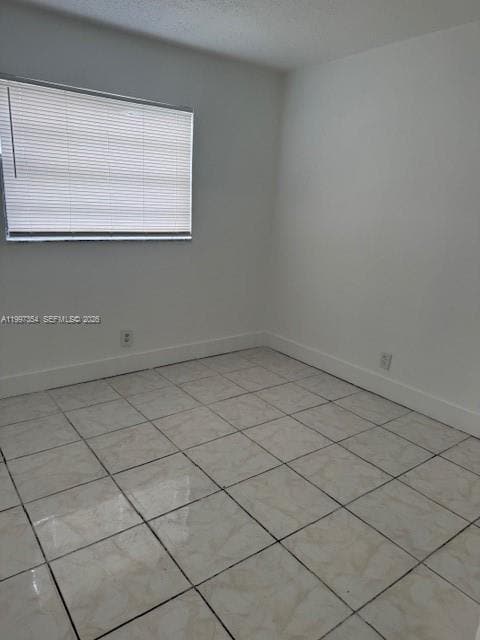 Building Photo - 2131 NW 26th Ave