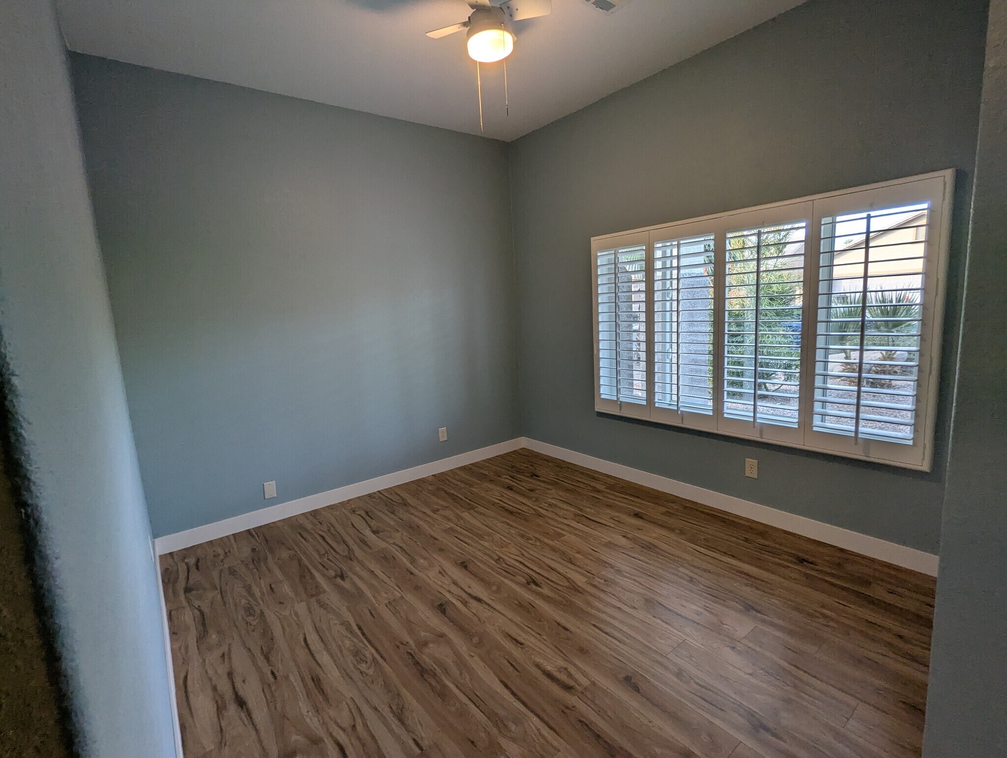 Building Photo - 267 E Smoke Tree Rd