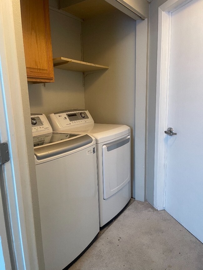 Building Photo - 114 E Liberty St