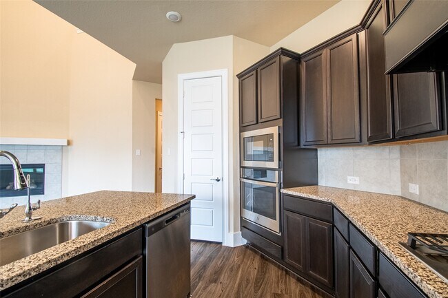 Building Photo - 19015 Yellowstone Landing Ct