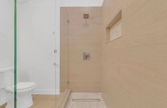 Building Photo - 2622 Liz Ln