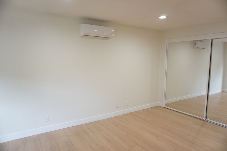 Building Photo - 3948 Pennsylvania Ave