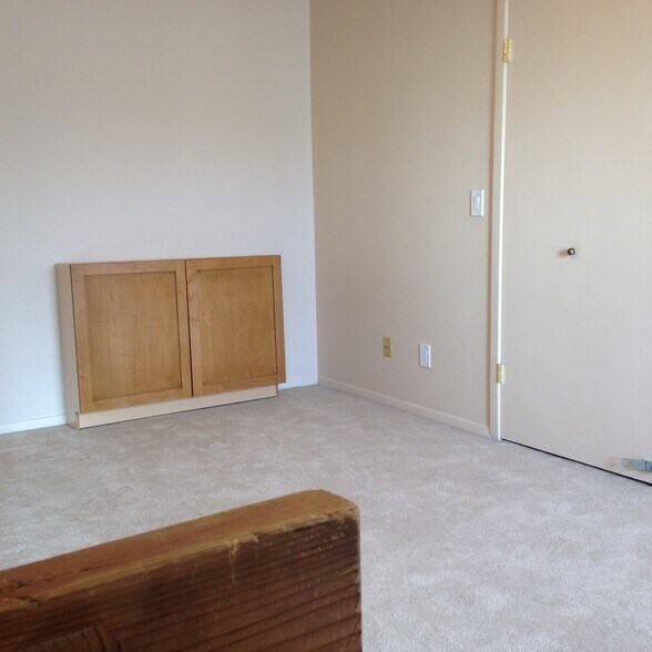 Building Photo - 7911 Countryside Dr