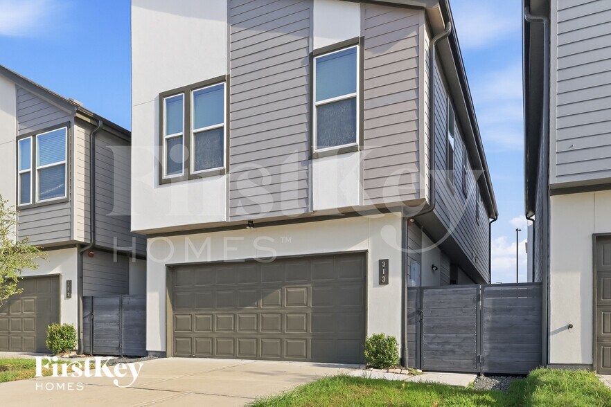 Building Photo - 313 N Centro Cir