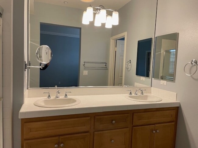 Building Photo - Condo in Turtle Ridge-location location lo...