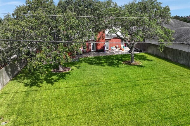 Building Photo - 8114 Etienne Dr