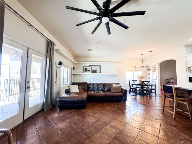 Building Photo - "Mesa Del Sol 3 Bedroom Home with a Pool a...