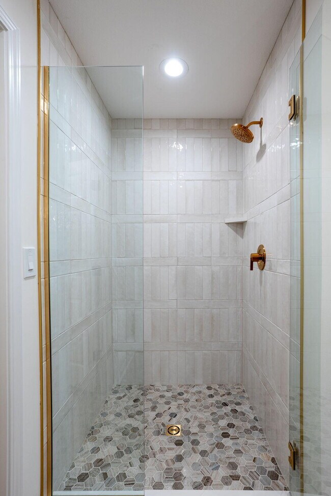 Building Photo - 3711 Shadow Glen Ct