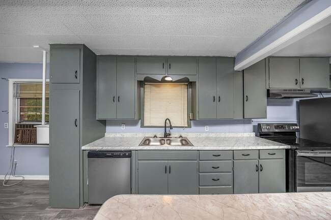 Building Photo - 1416 NW 23rd St