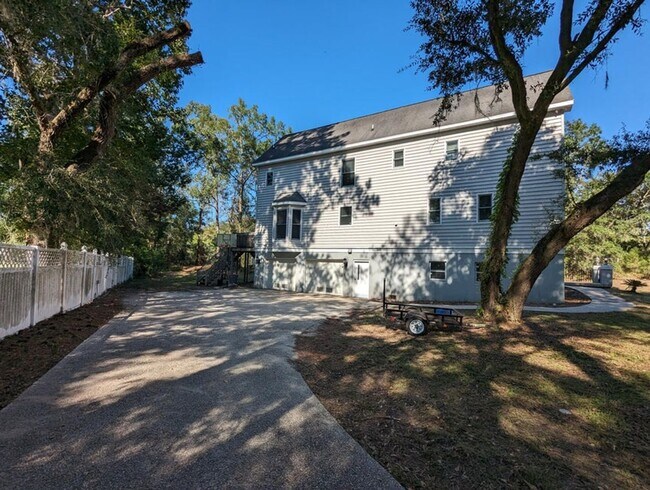 Building Photo - Private Tidal Creek Home on Nearly an Acre — Johns Island