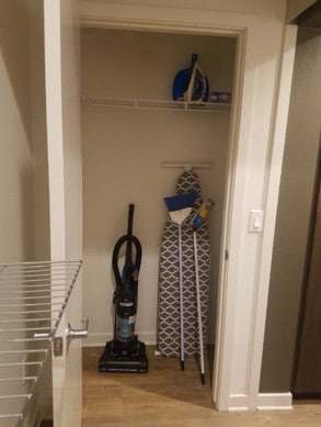 Closet - 17134 Millikan Ave