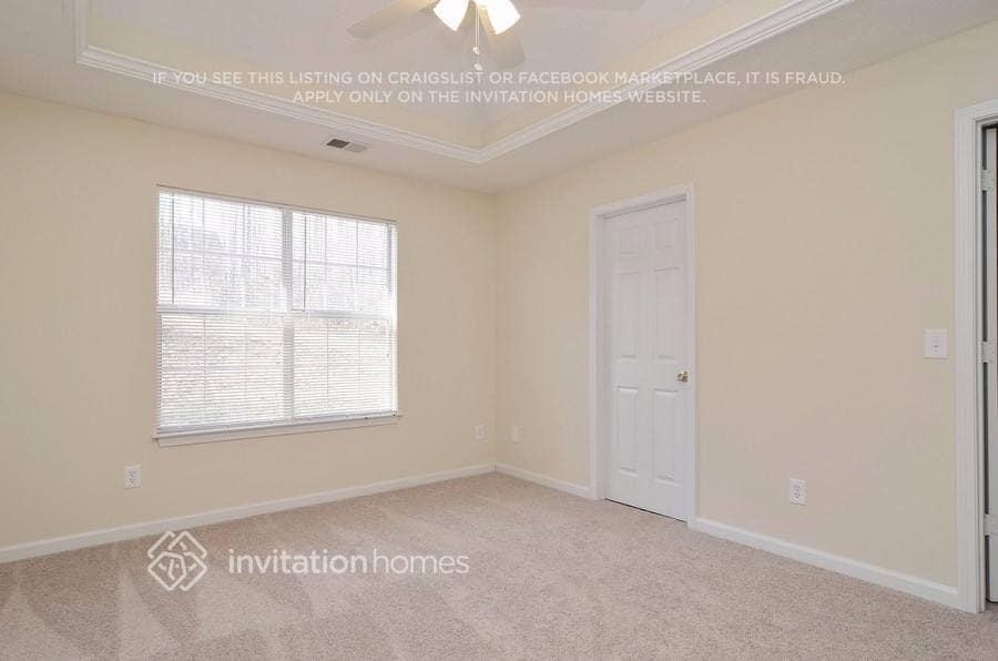 Building Photo - 230 Riverbrooke Trail