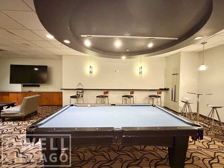 Building Photo - 545 N Dearborn St