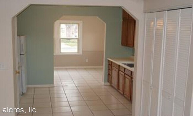 Building Photo - 3 br, 2 bath House - 711 10th Avenue SW